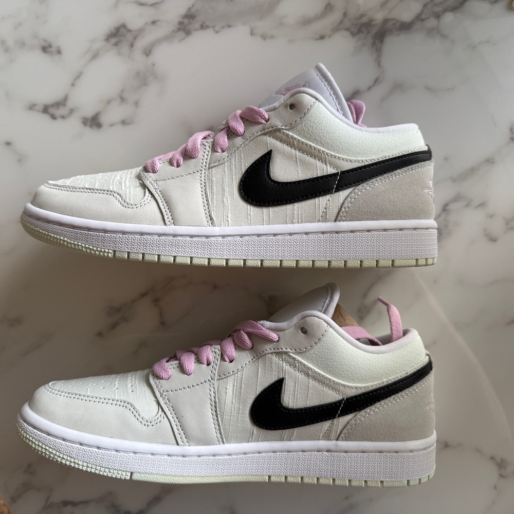 NEW Wmns Air Jordan 1 Low SE 'Barely Green', Size 9 - Picture 8 of 12